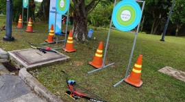 BIA VÀ KHUNG SẮT GAMES BẮN CUNG MÀU